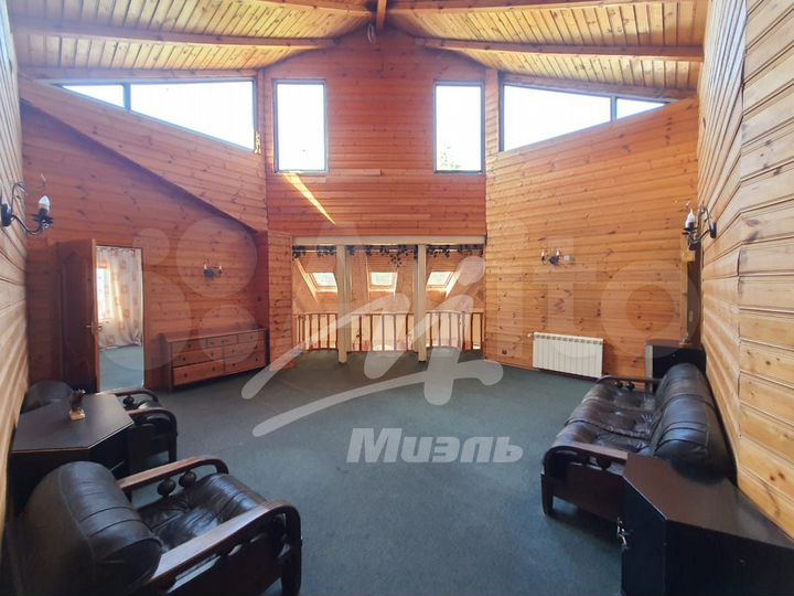 Дом 360 м² на участке 20 сот.