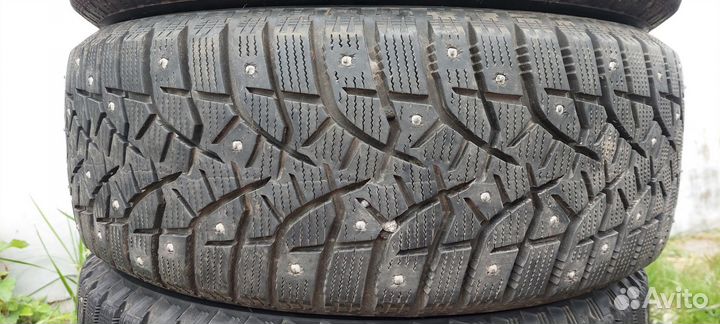 Bridgestone Blizzak Spike-01 205/55 R16 91T