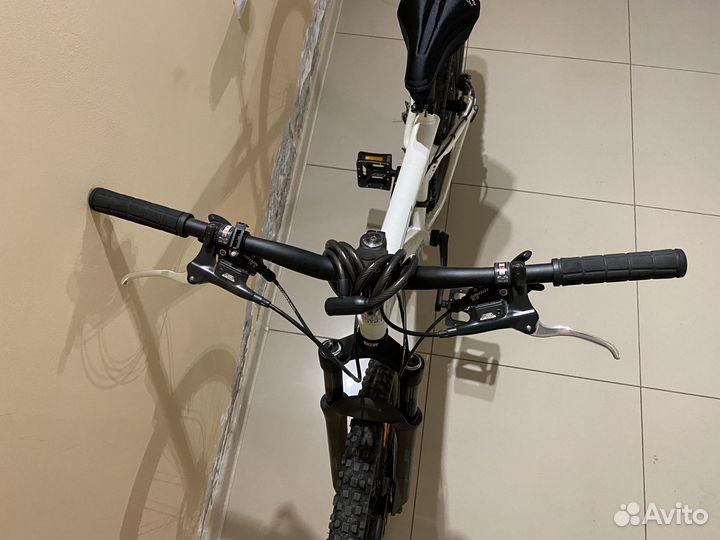 Горный велосипед GT chucker 1.0