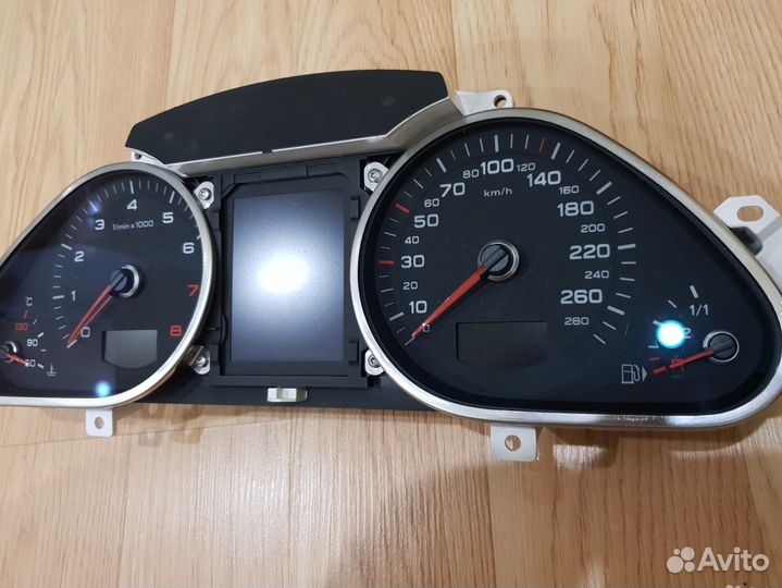 Панель приборов рестайл бензин Q7 4L 4L0920931L