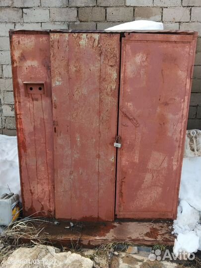 Шкаф металлический