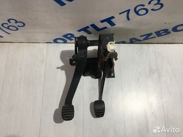 Педальный узел LADA largus 1.6 мт к4м