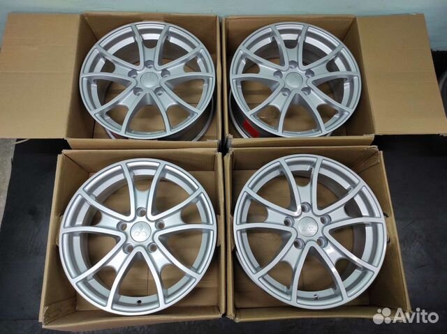 Новые Мицубиси r16/5*114.3/et 38/dia 67.1