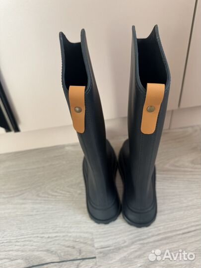 Резиновые сапоги