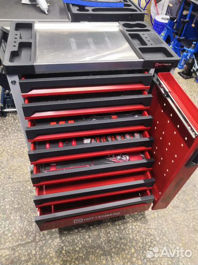 Тележка инструментальная с набором инструментов