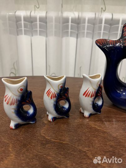 Графин с рюмками 