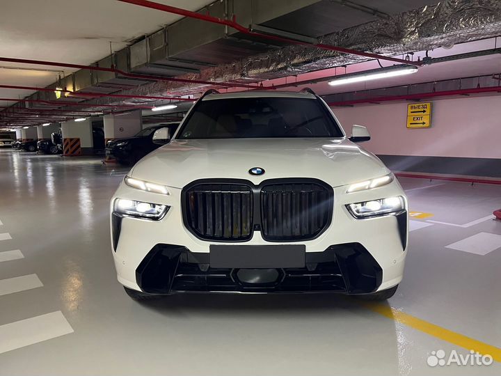 BMW X7 3.0 AT, 2023, 32 км