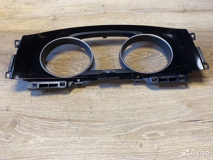 Volkswagen golf 7 накладка щитка приборов