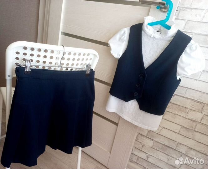 Школьная форма для девочки тёмно-синяя Sela (140)