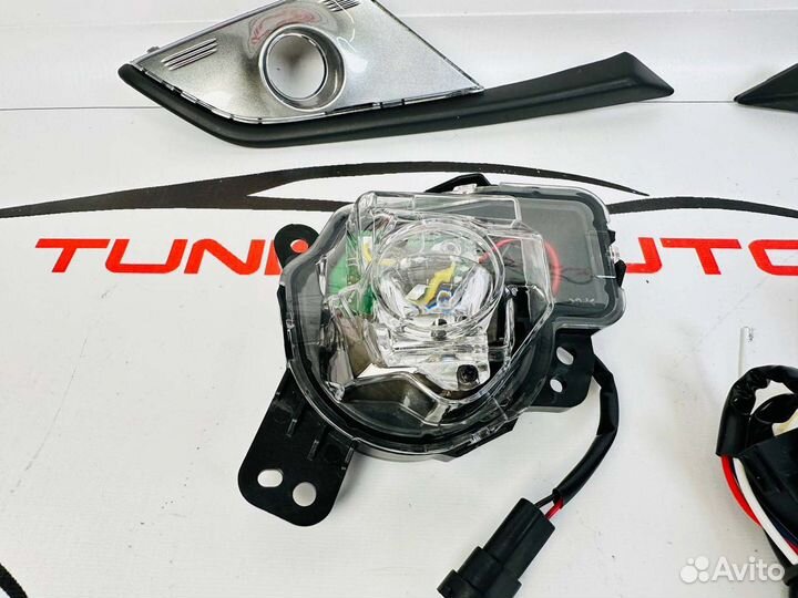 Противотуманные фары Mitsubishi Outlander D2515