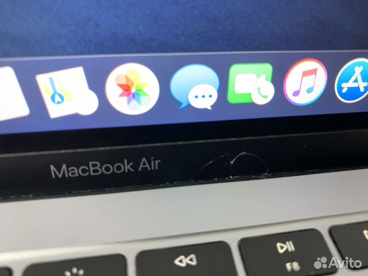 Macbook air 13 core i5 8/128