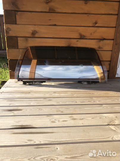 Стекло заднее пятой двери Toyota Hilux Surf