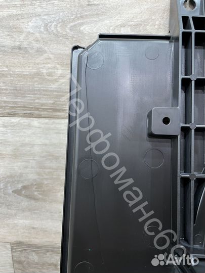 Диффузор радиатора двигателя Nissan Juke