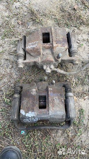 Суппорт тормозной передний Honda Civic 4D viii