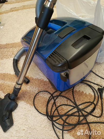 Продам пылесос Thomas Twin с аквафильтром