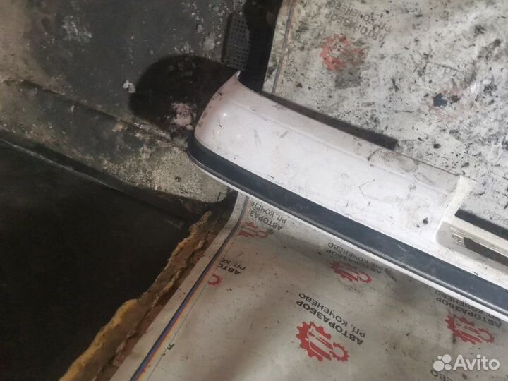 Бампер задний Toyota Corona AT170 5A-FE