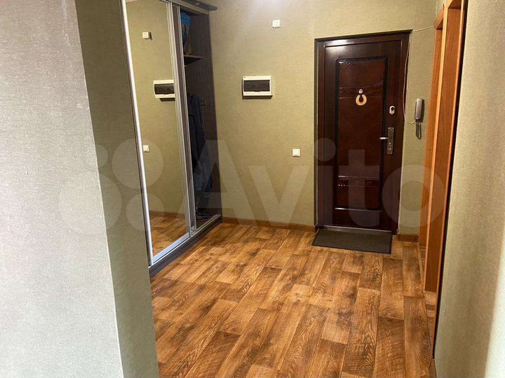 3-к. квартира, 73 м², 2/10 эт.