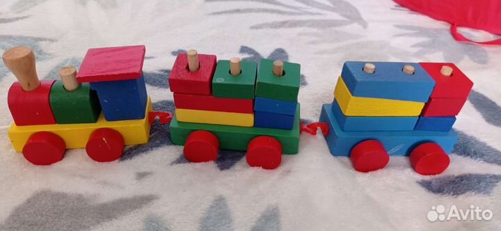 Паровозик деревянный