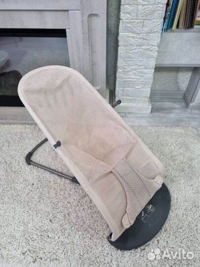 Шезлонг babybjorn