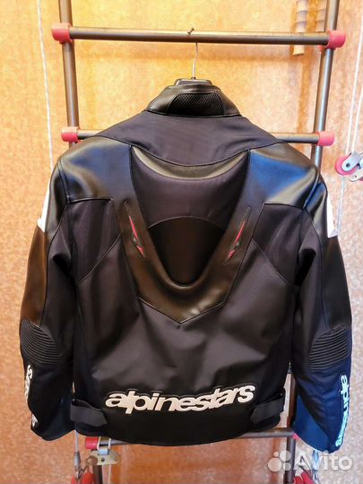 Мотокуртка