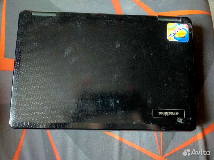 Старый ноутбук