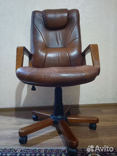 Компьютерное кресло кожа бу