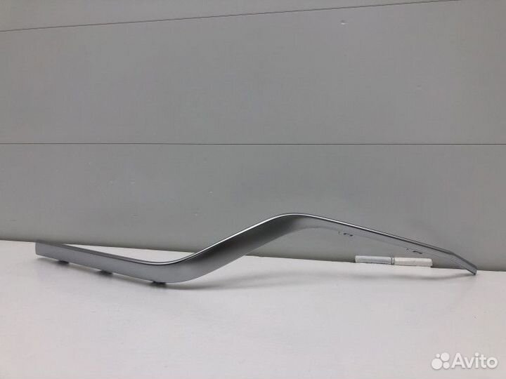 Молдинг переднего бампера правый Geely Atlas Pro