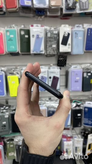iPhone SE, 64 ГБ