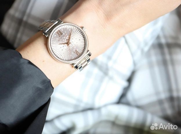 Часы женские MichaelKors MK3972