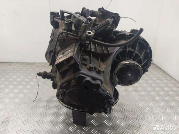 Кпп механическая (МКПП) 5-ступенчатая 711.698 Merc