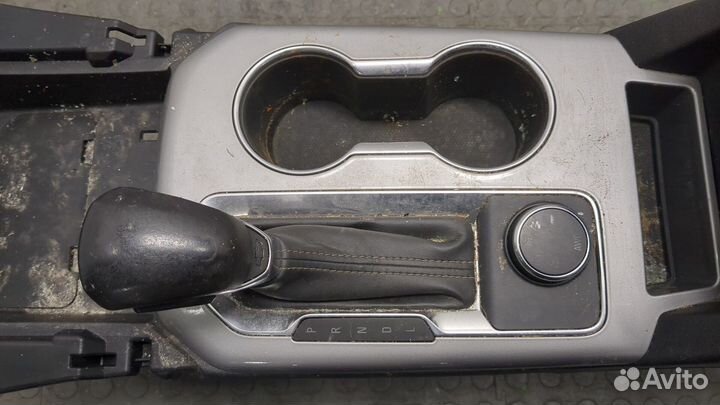 Консоль салона Chevrolet Blazer, 2019