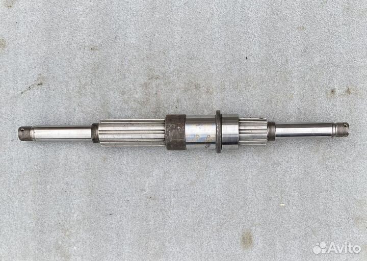 Вал ведомой шестерни Главной передачи / 71-2601210