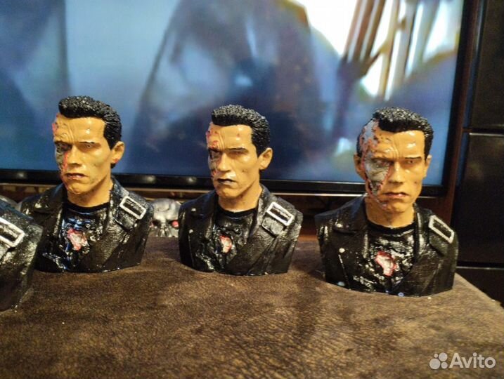 Фигурка терминатор