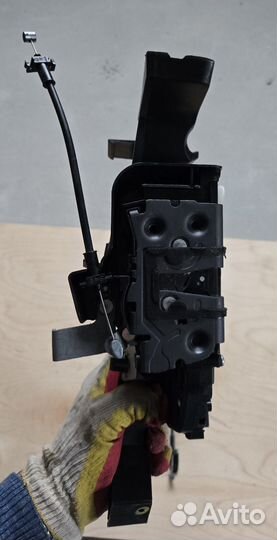 Замок двери задний левый Ford 4M5AR26413EE