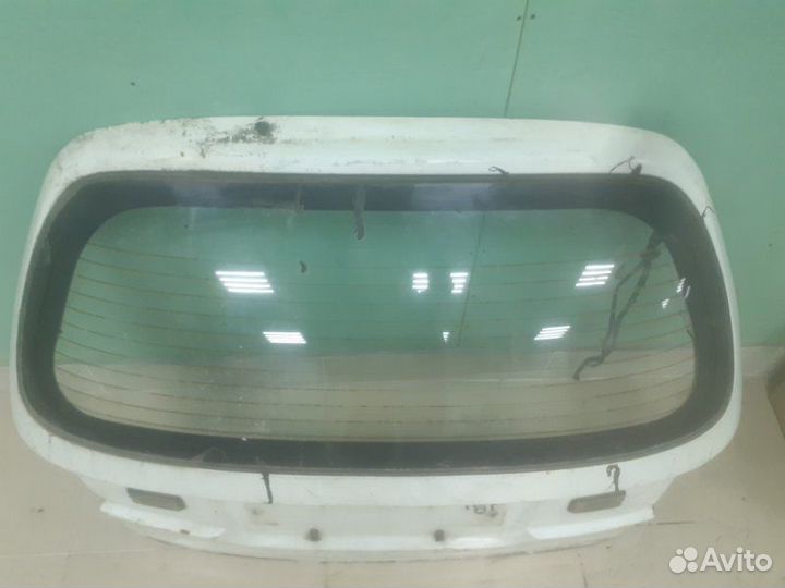 Крышка багажника задняя Toyota Caldina