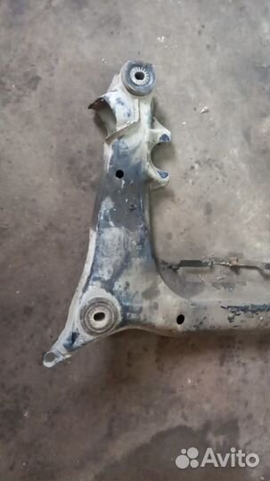 Подрамник передний Volkswagen Passat B5+ 1.8 AWT