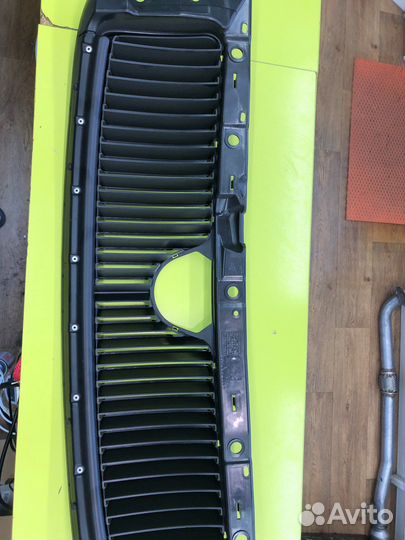 Решетка радиатора skoda superb