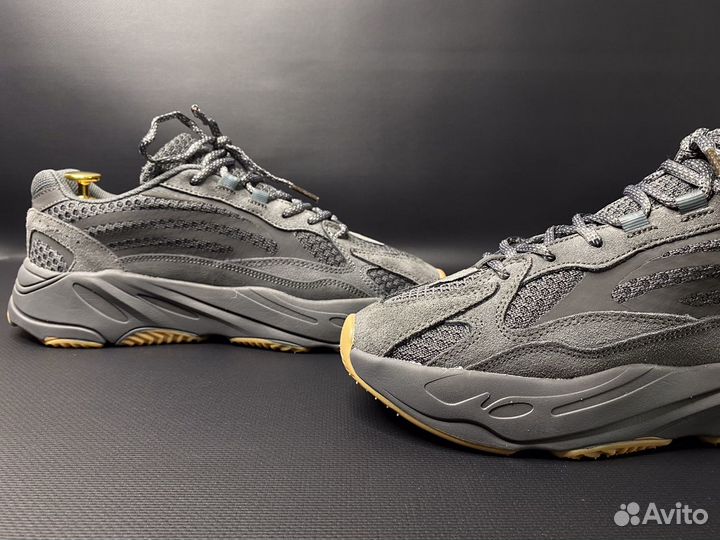 Мужские кроссовки Adidas yeezy boost 700