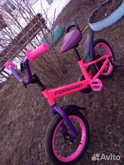 Детский велосипед бу 4-6 лет четырёхколесный