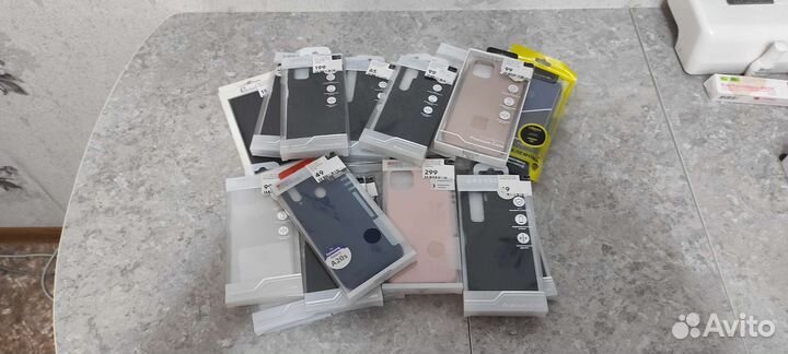 Чехлы для смартфонов iPhone, Xiaomi, Honor, Huawei