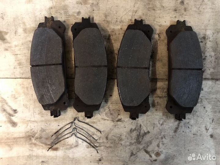 Колодки тормозные передние к-кт Lexus RX