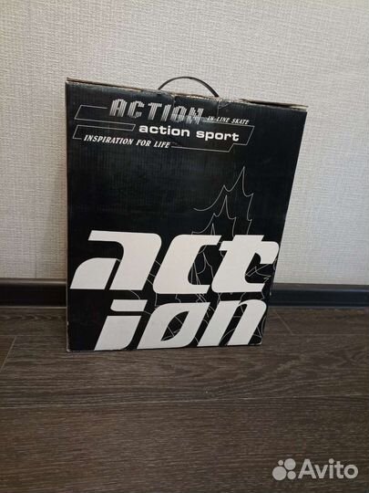 Роликовые коньки