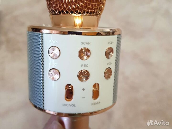 Караоке микрофон