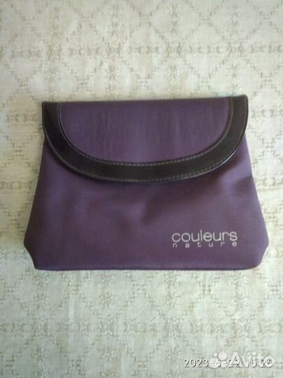 Косметичка фирмы Ив Роше