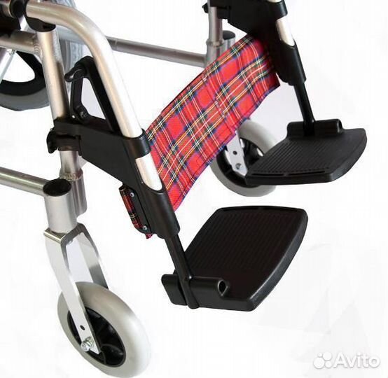 Кресло-каталка FS907labh