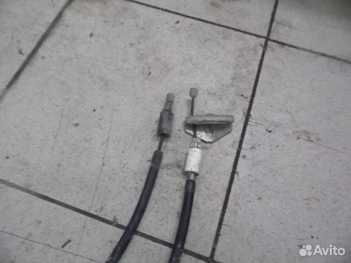 Трос стояночного тормоза Ford Focus II 2008-2011