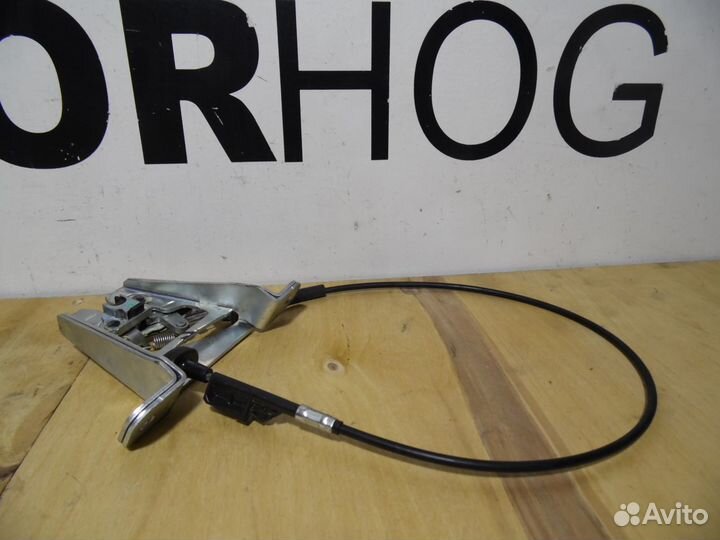 Замок спинки заднего сидения Тойота рав4