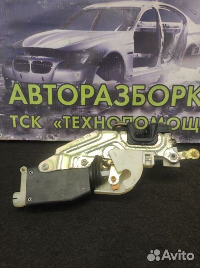 Замок передний левый Opel Astra F