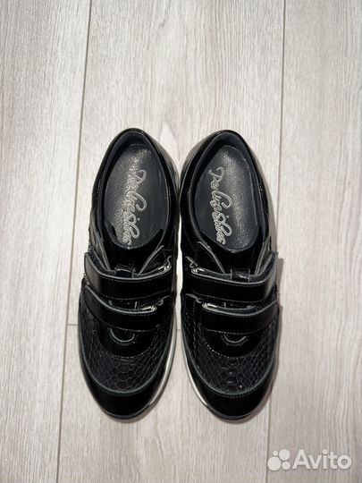 Ботинки-кроссовки для девочки 34 размер
