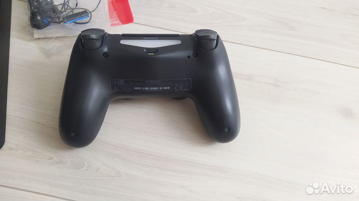 Sony PlayStation 4 Slim 1tb